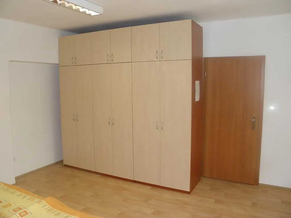 Residence Slezska Ostrava 0*,